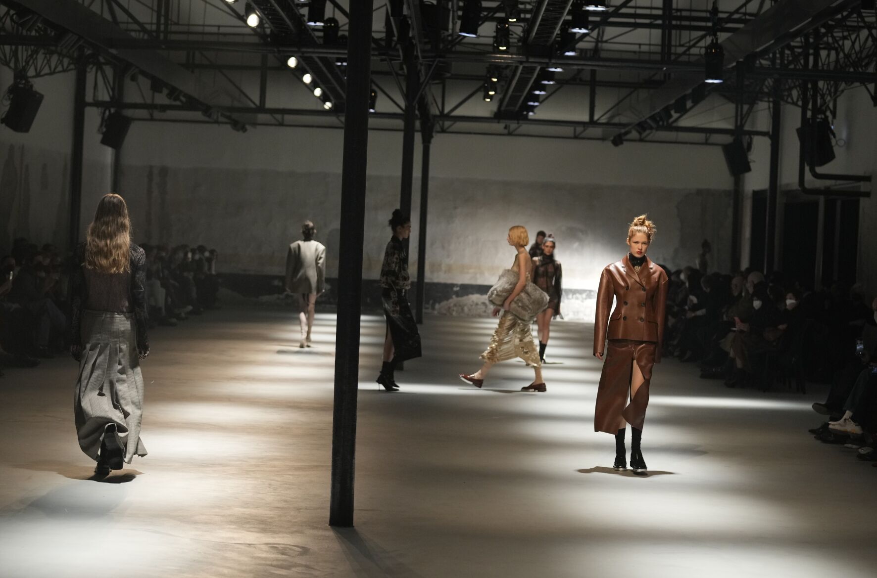 Italy Fashion N21 F/W 22-23